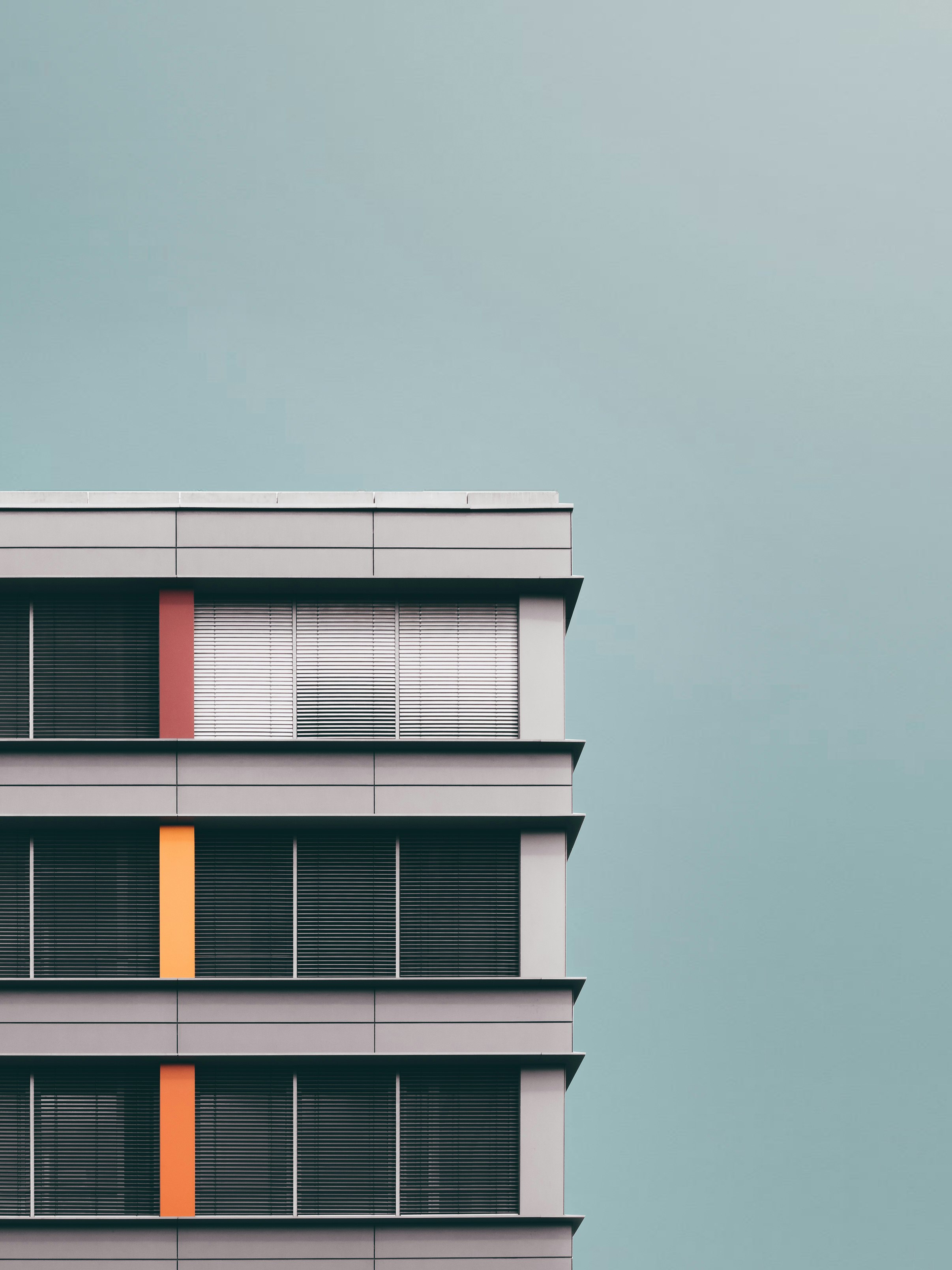 gray and black concrete building